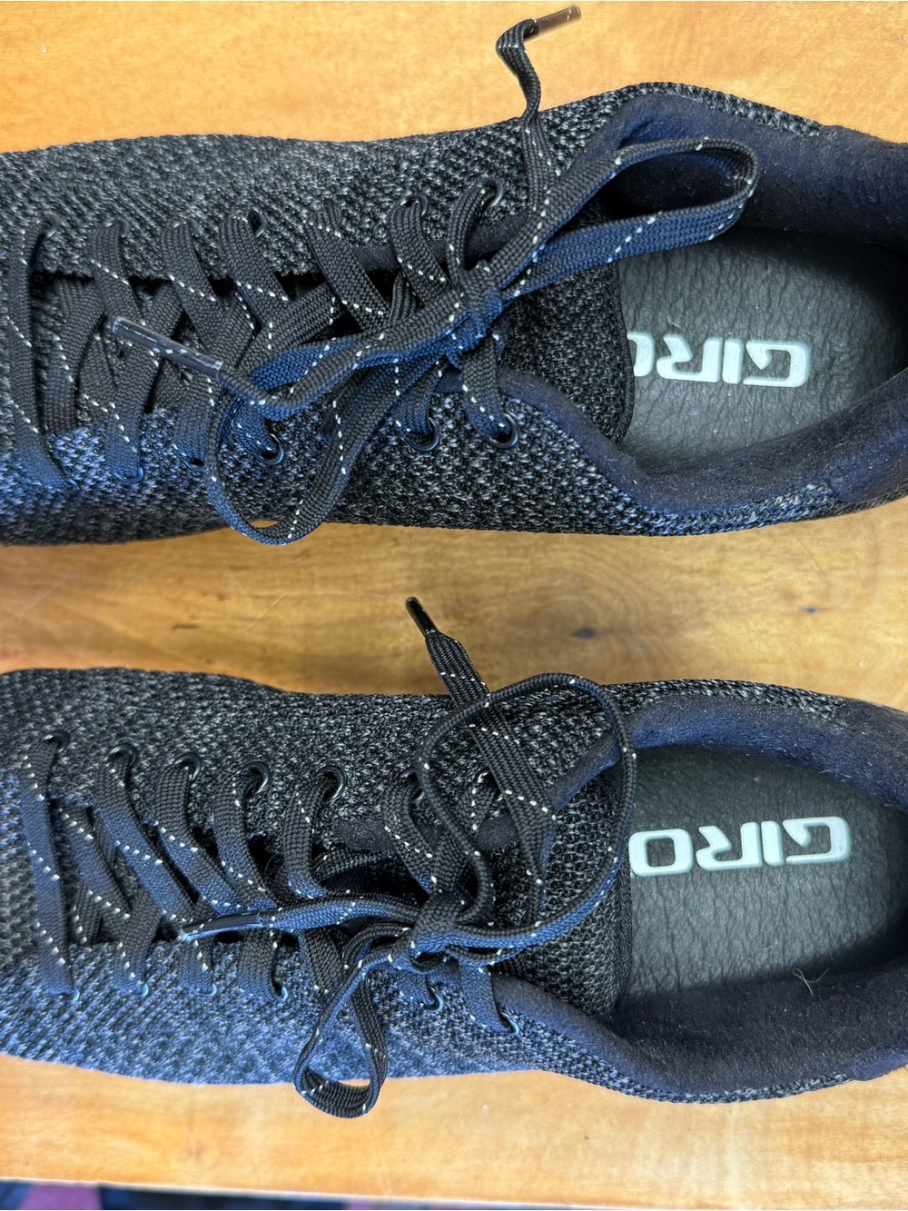 Giro Women’s Black Knit Lace-Up Bike Clip-in Shoes size 39 Euro/8.5 US